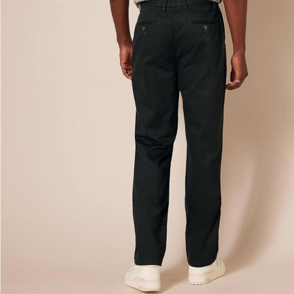 NWT Amazon Essentials Men's Black Chino Trousers - Picture 2 of 5